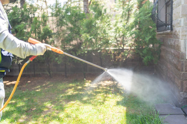 Best Commercial Pest Control Services  in Parkville, MO